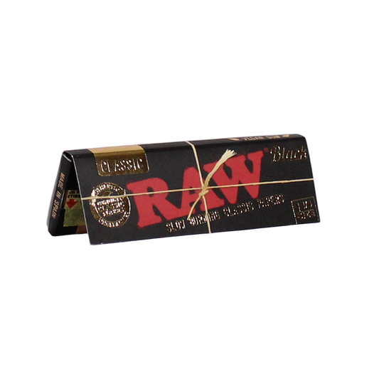 RAW Classic Black 1 1/4 Size Rolling Papers